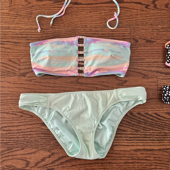 2 Victoria Secret Bikini Bathing Suits - Picture 2 of 8